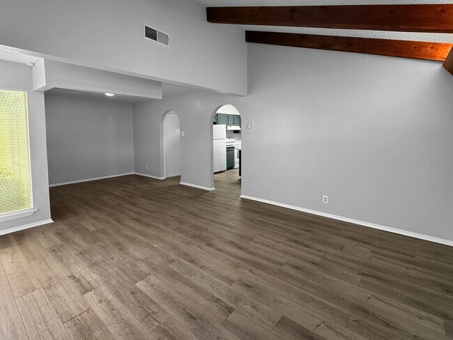 Foto del edificio - Are you ready for this?!?!