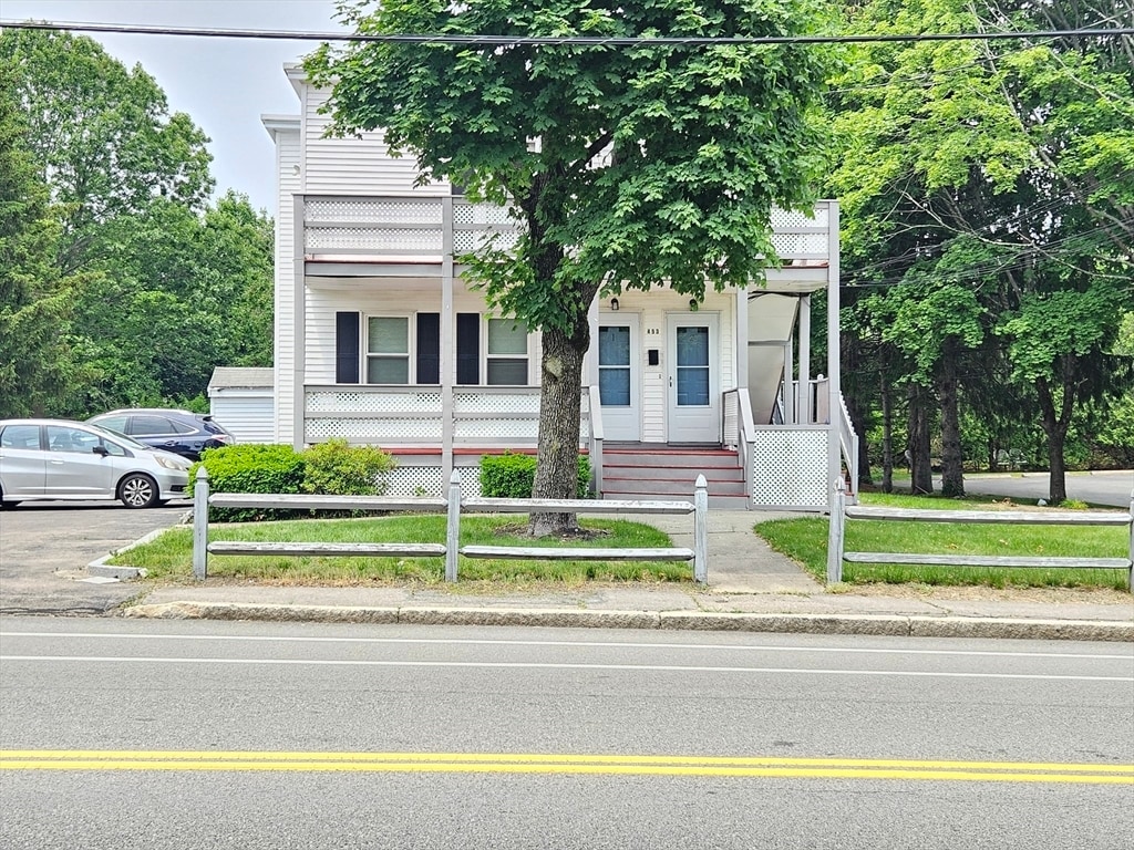 Primary Photo - 453 Pond St