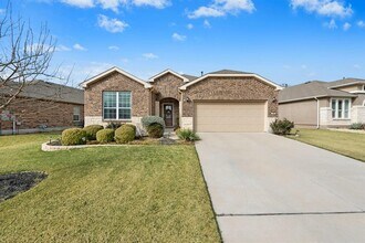 Building Photo - 704 Archer Ln