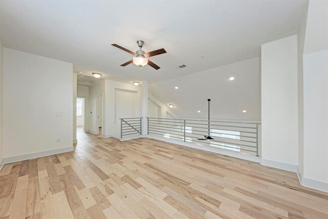 Building Photo - 1506 Homespun Rd
