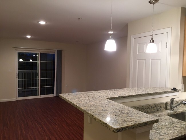 Building Photo - 109 Hopkins St