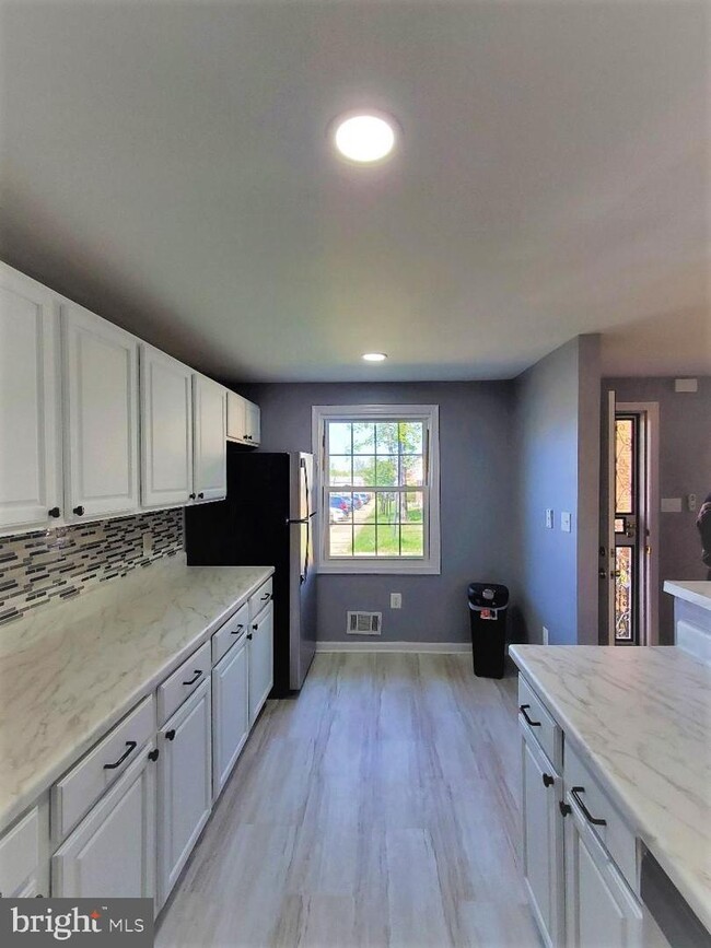 Foto del edificio - 1483 Potomac Heights Dr