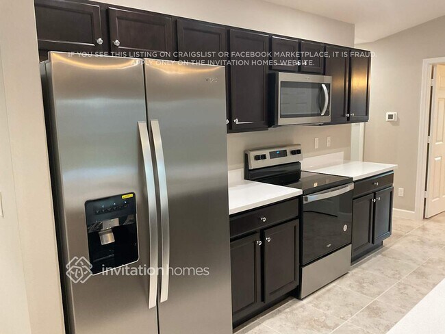 Foto del edificio - 1533 Fairlight St NW