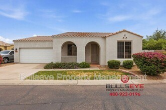 Building Photo - 2047 S Jefferson