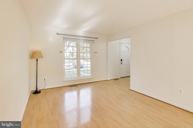 Foto del edificio - 17505 Longview Ln