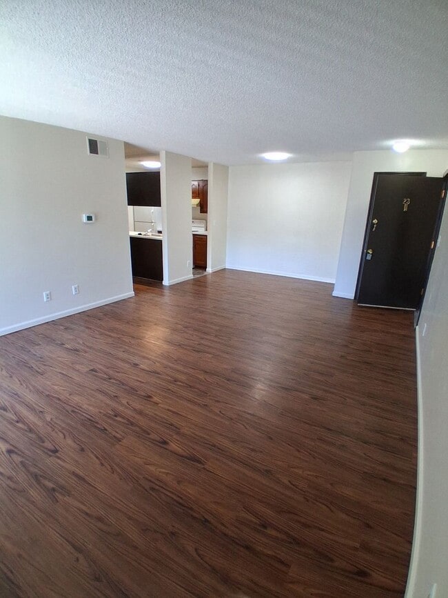 Building Photo - SW 1 bedroom 1 bath apartment for rent