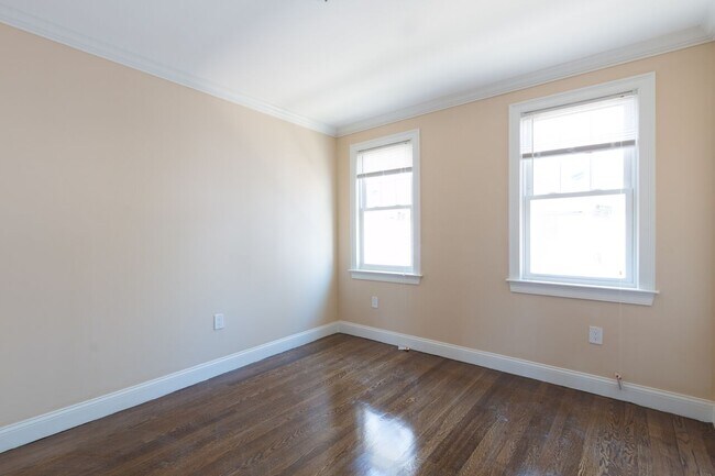 Foto del edificio - 4803 Washington St