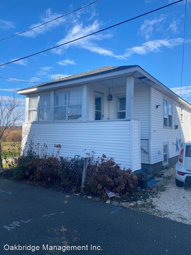 Foto del edificio - 3 br, 1 bath House - 18 Gardner Avenue