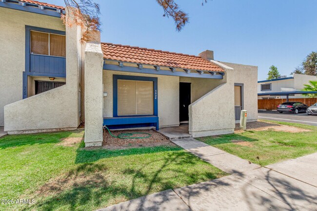 Building Photo - 5424 W Laurie Ln