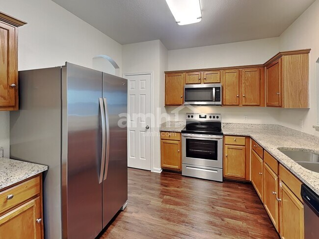 Foto del edificio - 18111 Gallant St