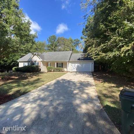Primary Photo - 3 br, 2 bath House - 140 Longstreet Circle