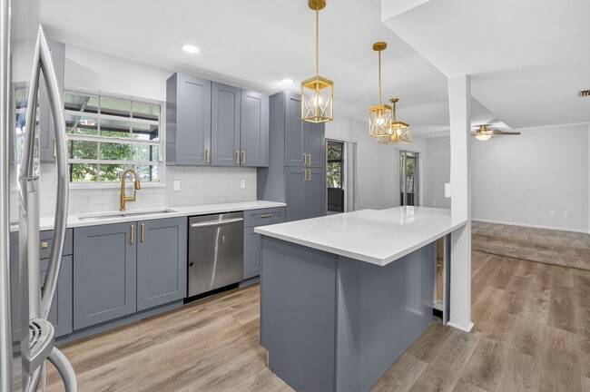 Foto del edificio - 1751 Banyan Creek Ct