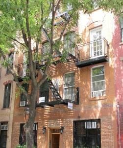 Building Photo - 521 E 5th St