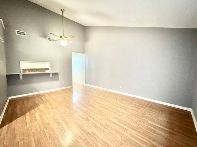 Photo - 2 Bedroom 2 Bathroom Condo with Fenced Patio!