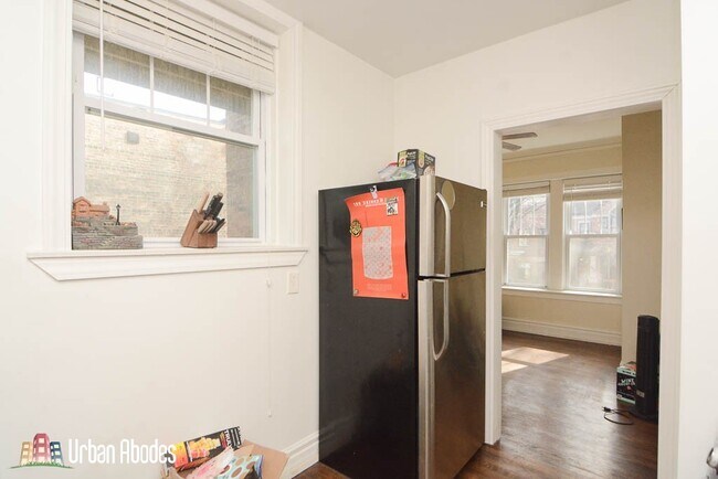 Foto del edificio - 3716 N Hoyne Ave