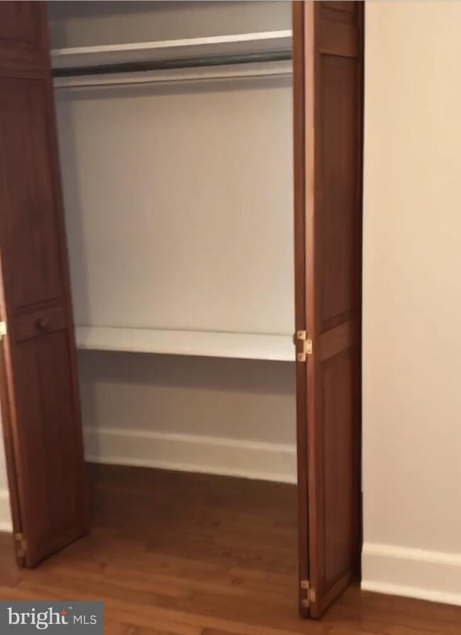 Building Photo - 1523 Christian St