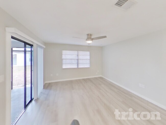 Foto del edificio - 13079 Spencer Ct