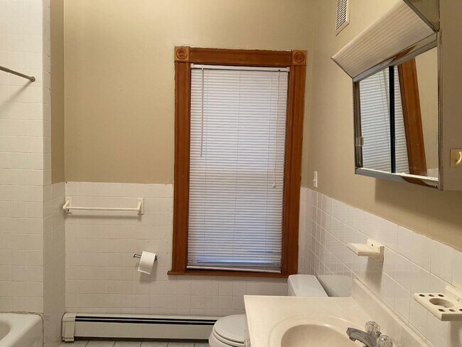 Building Photo - 3 Washburn Ter