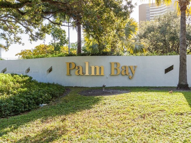 Foto del edificio - 770 NE 69th St