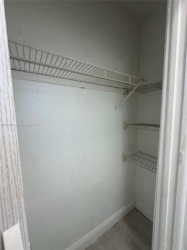 Foto del edificio - 20200 NE 29th Ct