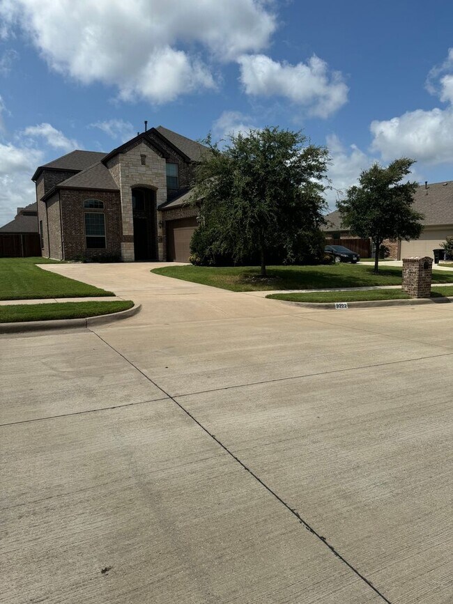 Building Photo - 4 Bedroom Single Family Home in Midlothian