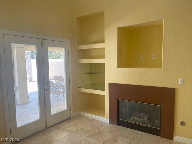Foto del edificio - 1136 Scenic Crest Dr