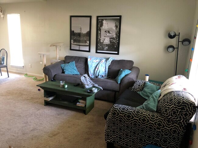 Foto del edificio - 1703 Steamboat Ln