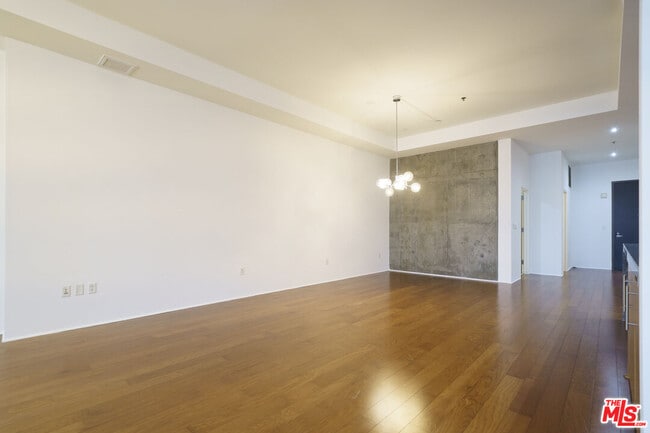 Building Photo - 1111 S Grand Ave