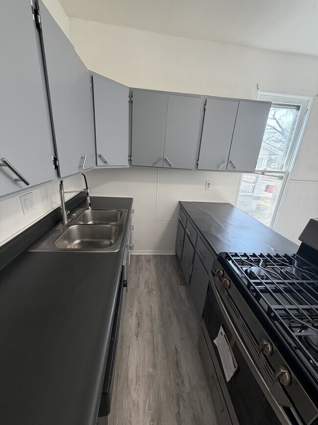 Foto del edificio - 601 N Church St