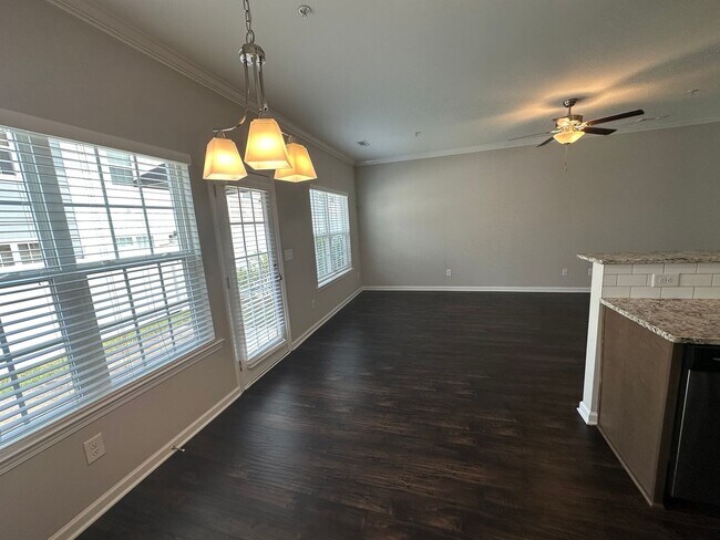 Foto del edificio - Amazing 3 Bed 2.5 Bath Townhome in Spring ...