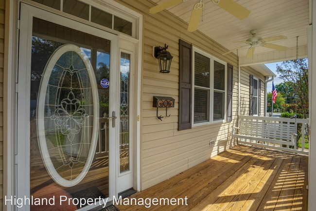 Foto del edificio - 3 br, 2 bath House - 721 Watson Ave