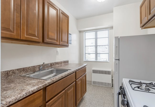 Interior Photo - State House Apartments