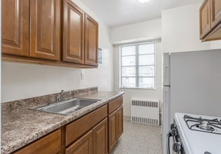 Interior Photo - State House Apartments