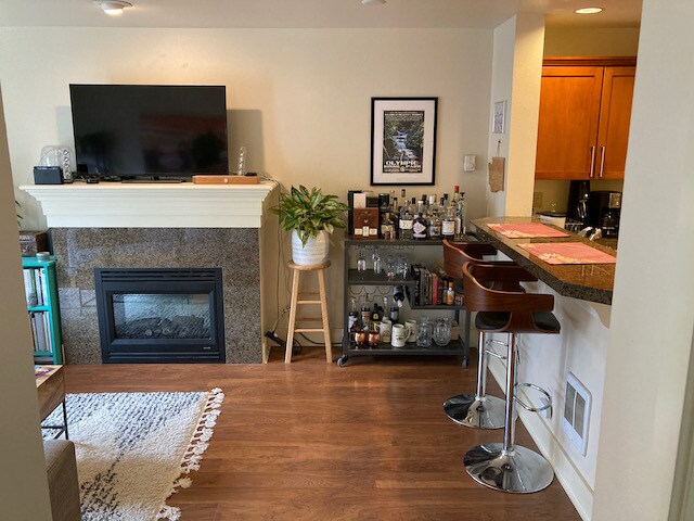 sala de estar - 133 Queen Anne Ave N