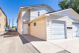 Building Photo - 1240 Bunting Ave