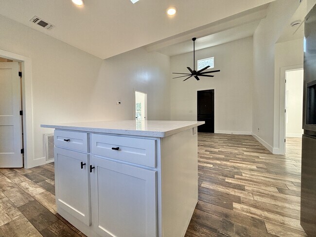 Foto del edificio - 227 Canyon Springs Dr