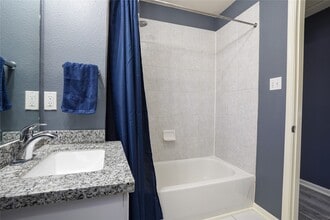 Building Photo - 6419 Waldron Dr
