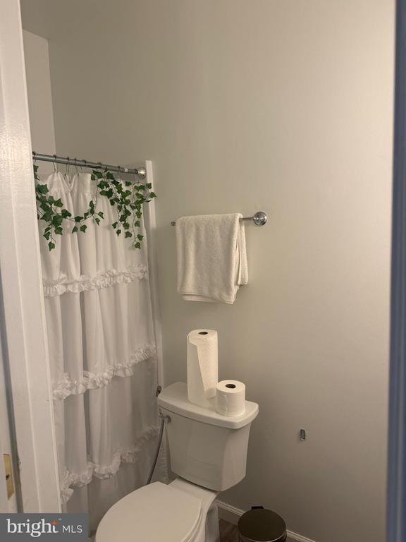 Foto del edificio - 8469 Silverdale Rd