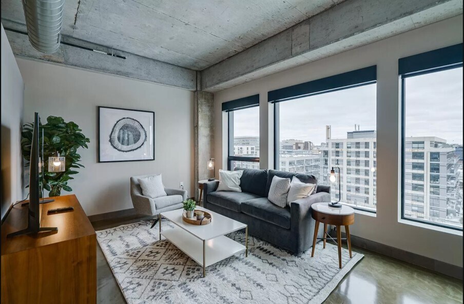 Foto principal - 728 3rd St N