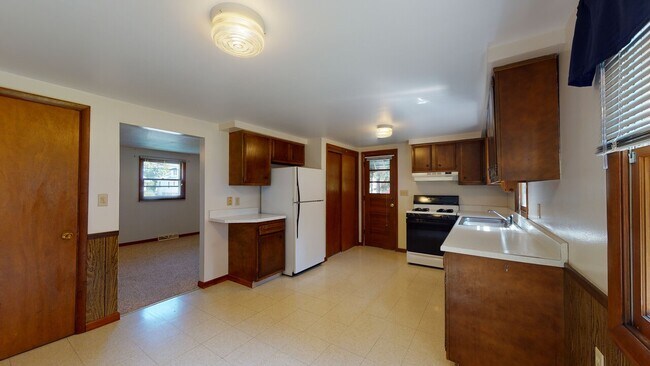 Foto del edificio - 1717 - 1719 W. Gore Rd.