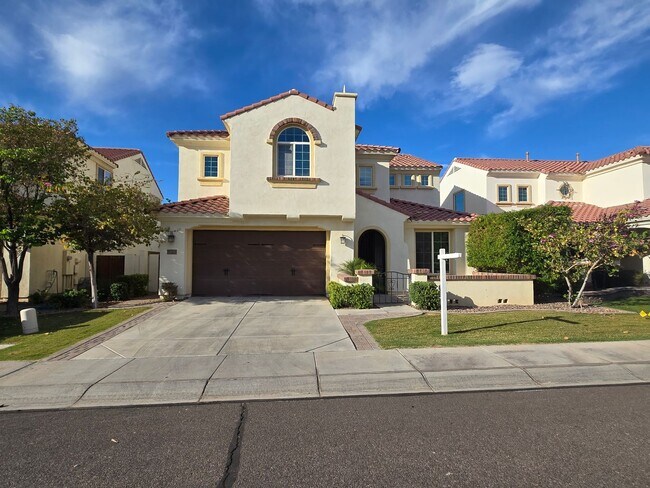Building Photo - 4-bedroom 3.5 bath Executive Home in Ocotillo