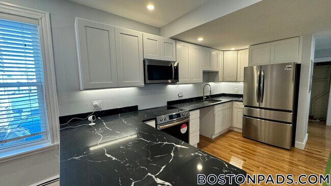 Building Photo - 24 Farrington Ave