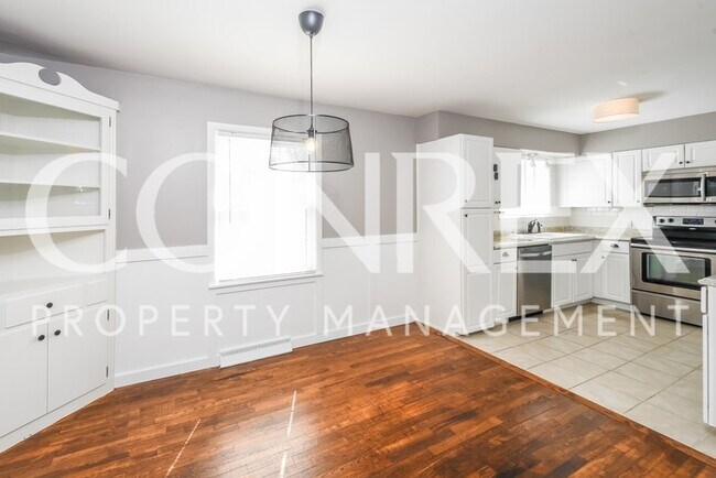 Foto del edificio - Charming 4 Bedroom Home