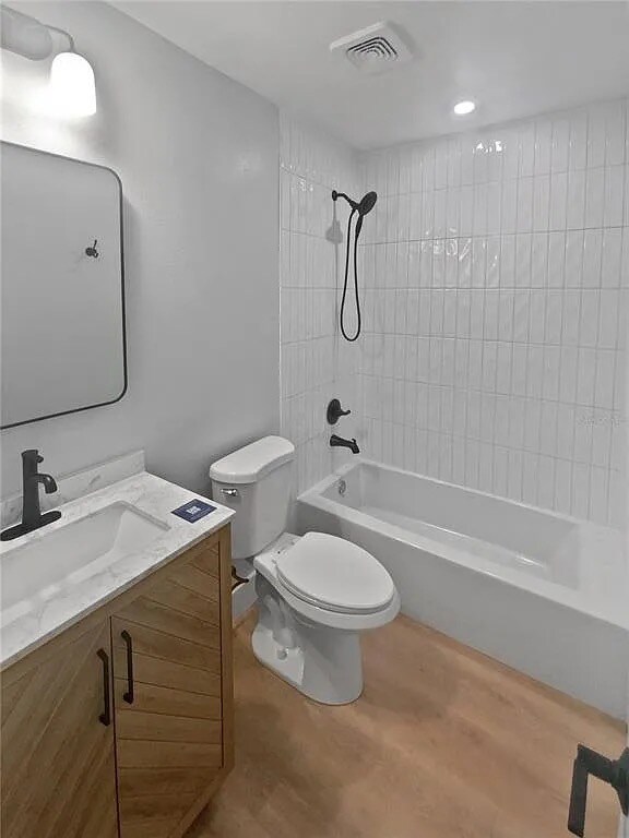 Foto del edificio - 7813 N 53rd St