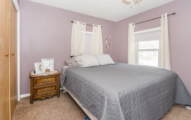 Bed 2 - 108 5th St NE