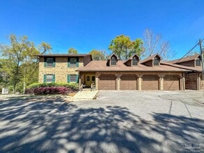 Building Photo - 4831 E Olive Rd