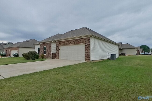 Foto del edificio - 45 HAWK LN