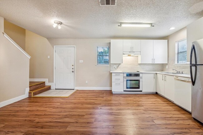Building Photo - 2809 Jadewood Ct