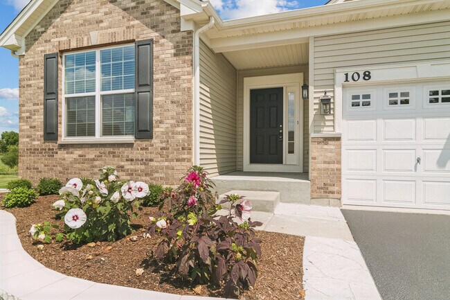 Building Photo - 108 Telluride Ln