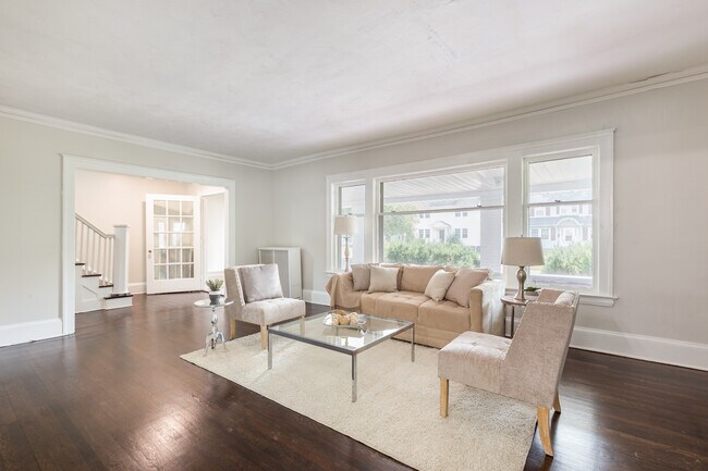 Foto del edificio - 3315 Beechwood Ave